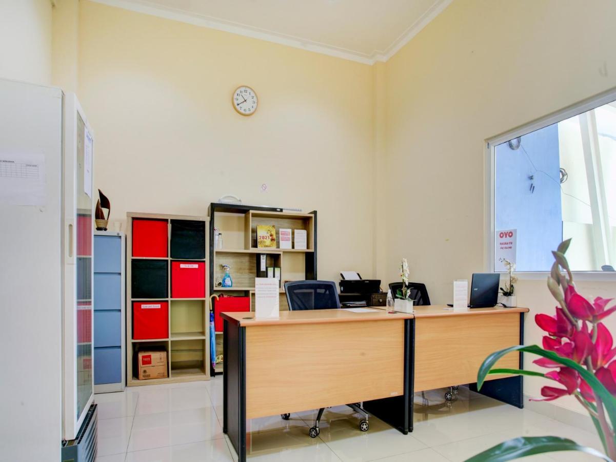 雅加达 Oyo 90141 3A Syariah酒店 外观 照片